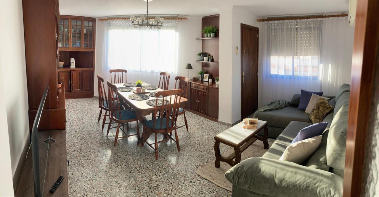 גאנדיה Apartamento Tres Soles Solo Familias מראה חיצוני תמונה