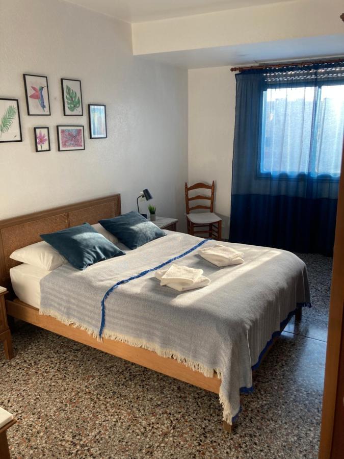 גאנדיה Apartamento Tres Soles Solo Familias מראה חיצוני תמונה
